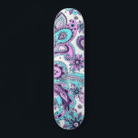 Skateboard Moderne tendance Abstrait violet bleu floral modèl<br><div class="desc">Ce design moderne présente un motif floral abstrait moderne cool et tendance,  violet et bleu #skateboard #skateboard #skateboard #skateboard #sk #skateboardingisfun #skater #skatepark #skatepark #skatepark #skateshop #skatedamnday #skateboarder #skateboards #life #skatergirl #skatergirl #trendy #cool #cadeaux #cadeau #giftsforgirls</div>