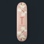 Skateboard Monogramme girly rose moderne personnalisées magno<br><div class="desc">Parties scintillant moderne rose girly monogramme personnalisé magnolia floral minime design stylisé typographie design.</div>