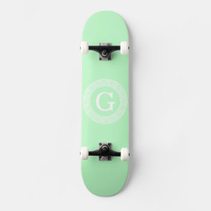 Skateboard Monogramme initial du cadre de la clé grecque blan