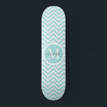 Skateboard Monogramme | Pastel Blue Green Chevron<br><div class="desc">Chevron bleu pastel ou motif zigzag et monogramme personnalisé. Un grand cadeau pour une fille qui aime le skateboard.</div>