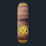 Skateboard Monogramme Sunflower Bois<br><div class="desc">Patinage en monogramme de tournesol en bois de grange rustique. Un cadeau d'anniversaire parfait pour une fille au style boho rustique.</div>