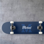 Skateboard Monogramme Vintage Calligraphie Marine Blue Skateb<br><div class="desc">monogramme gras combiné à calligraphie vintage.</div>