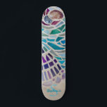 Skateboard Mosaïque personnalisée<br><div class="desc">Ce skate board est décoré d'un motif en mosaïque de coquillages. Customisez-le avec votre nom et votre monogramme. Parce que nous créons notre propre oeuvre,  vous ne trouverez pas cette image exacte d'autres designers. Mosaïque originale © Michele Davies.</div>