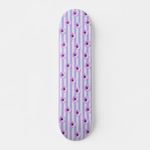Skateboard Motif à rayures pastel avec des marguerites