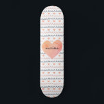 Skateboard Motif Coeurs roses<br><div class="desc">Coeur rose et gris fusain mignon et champignon motif planche à roulettes. Un grand cadeau pour votre fille ou petite-fille.</div>