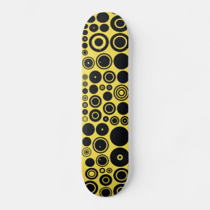 Skateboard Motif de cercles rétrogrades jaunes et noirs