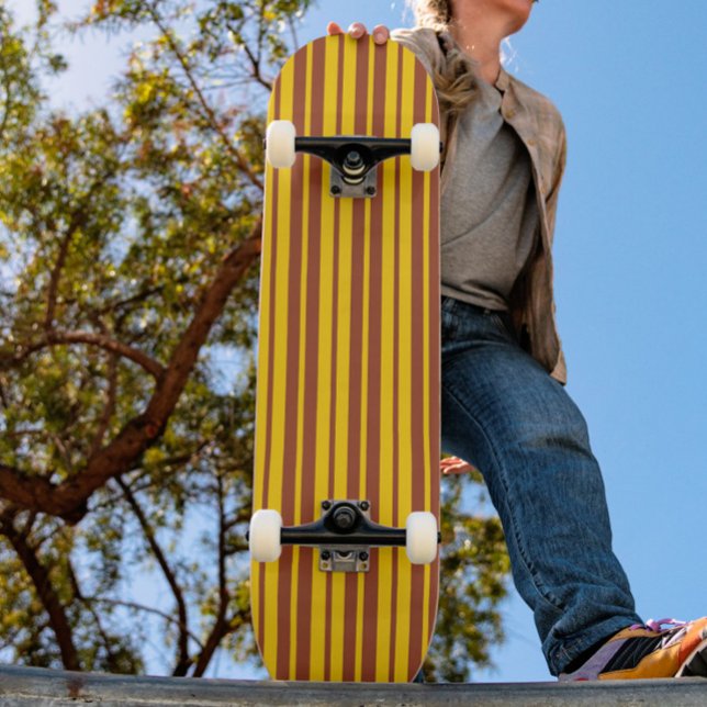 Skateboard Motif de design de rayures élégantes jaune marron (Créateur téléchargé)