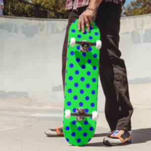 Skateboard Motif de pois bleu sur fond vert 
