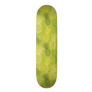 Skateboard Motif d'ensemble d'ananas sur le vert