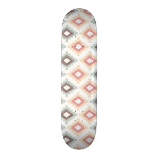 Skateboard Motif géométrique dans le style aztèque
