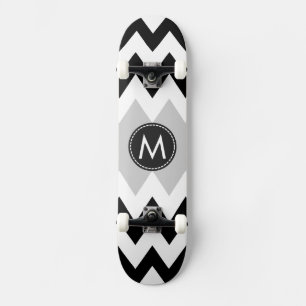 Skateboard Motif noir blanc Chevron