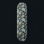 Skateboard Motif noir bleu vert<br><div class="desc">Un vintage boho paisley motif royal bleu vert et noir skateboard. Mignonne et fantaisiste.</div>