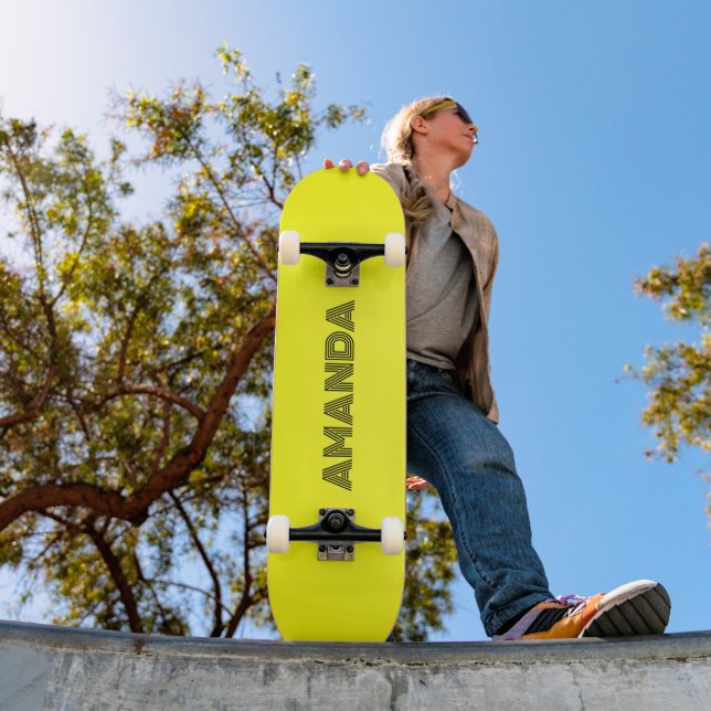 Skateboard néon jaune fluorescent citron brillant (Extérieur 1)