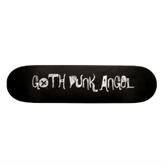 SKATEBOARD NOIR, ANGE DE PUNK DE GOTH