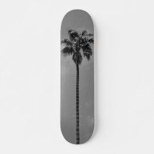 Skateboard noir et blanc