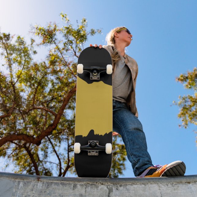 Skateboard Noir Gras avec Métallic Or Unique Stylé (Extérieur 1)