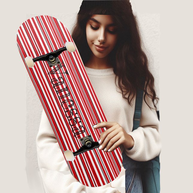 Skateboard Nom asymétrique moderne vibrant bandes rouges funk (Funky Asymmetric Modern Vibrant Red Stripes Name Skateboard)