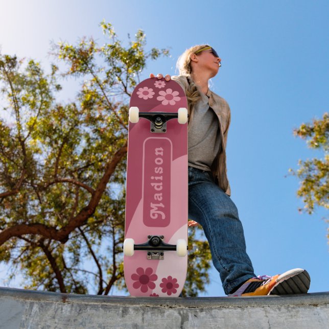 Skateboard Nom floral rétro (Extérieur 1)