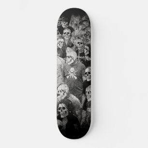Skateboard Nuit urbaine gothique crâne foule
