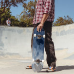 Skateboard Océan Abstrait cool<br><div class="desc">cool à l'acrylique peint abstrait océan arrière - plan</div>
