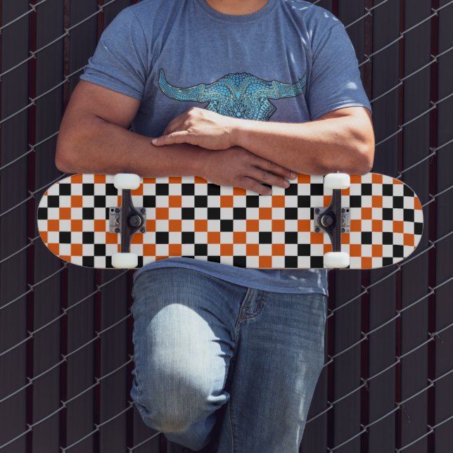 Skateboard Orange Noir et Blanc à Damier  (Extérieur 3)