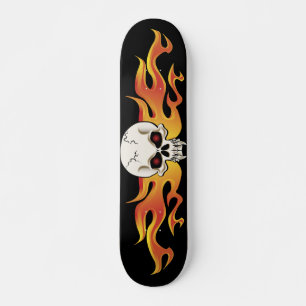 Skateboard Patinage crânien en flammes
