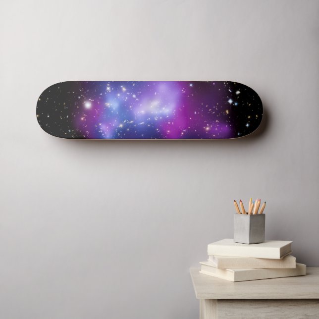 Skateboard Photo de l'espace céleste noir et violet (Art mural (Horz))
