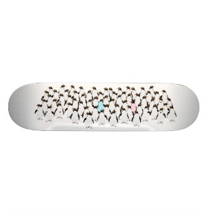 Skateboard Pingouins roses et bleus se tenant la main