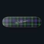 Skateboard Plaid Purple Green Tartan McKenzie Personnalisé<br><div class="desc">Ajoutez une touche classique et traditionnelle à ce skateboard en damier noir violet vert tartan Clan MacKenzie. Fait un grand cadeau ou comme un régal pour vous-même. Faites-le correspondre à votre décoration de dernière génération cette saison. Contactez le concepteur à tout moment si vous souhaitez que ce design soit modifié...</div>