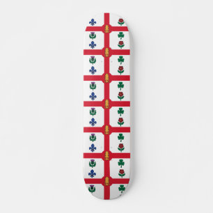 Skateboard Planche à roulettes avec drapeau de Montréal, Cana