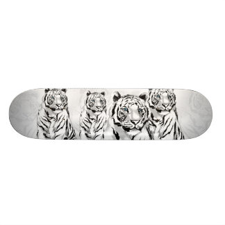 Skateboard Planche à roulettes blanche majestueuse de tigre
