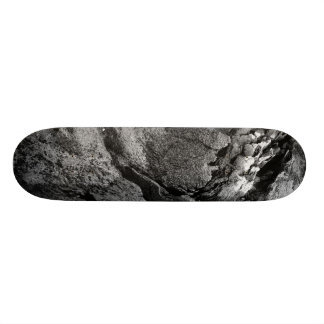 Skateboard Planche à roulettes de roche de basalte