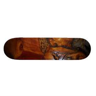 SKATEBOARD PLANCHE À ROULETTES D'IMAGE DE GENÉVRIER