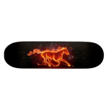 PLANCHE À ROULETTES FLAMBOYANTE DE CHEVAL