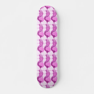 Skateboard planche à roulettes pourpre de sirène