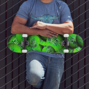 Skateboard Planètes vertes au néon - motif en optique 3D