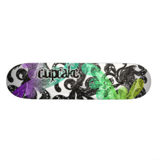 Skateboard plate-forme de petit gâteau