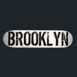 Skateboard Plate-forme de planche à roulettes de Brooklyn<br><div class="desc">Plate-forme de planche à roulettes de Brooklyn par : Plate-forme de planche à roulettes de moine de PiratesofBrooklyn Brooklyn de la collection du "comté de Kings" par : Couleur en bois de plate-forme d'érable américain de pli-Nord de PiratesofBrooklyn 7 : Blanc/noir ** panneau de commande complétée ** - inclut les...</div>
