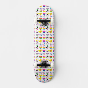 Skateboard Plateau Pride Hearts