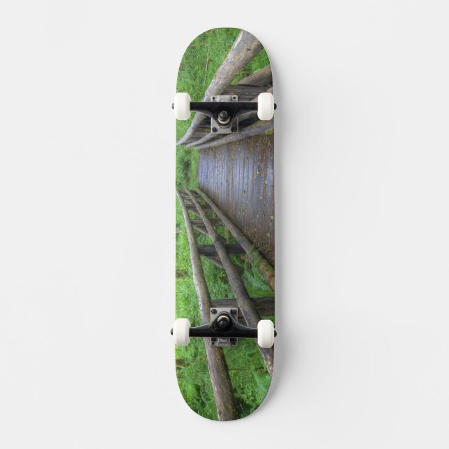 Skateboard pont en bois du sentier Maple Glade, fougères et (Recto)