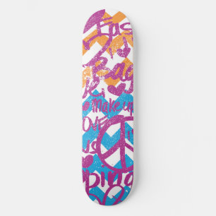 Skateboard Pourpre de graffiti
