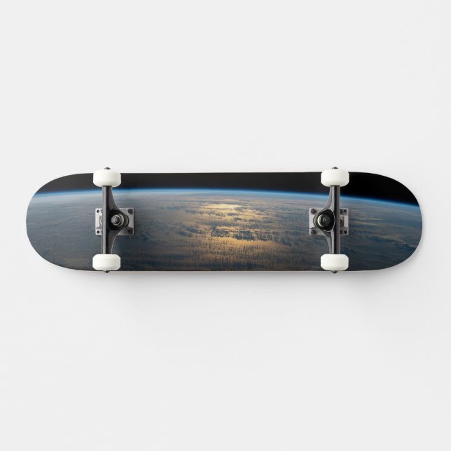 Skateboard Poutres Sunglint Au Large D'Un Pacifique Sud En Pa (Horz)