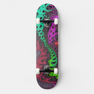 Skateboard Psicodélico - Diseño Vibrante