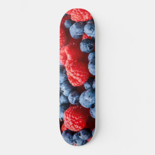 Skateboard Raspberries et Blueberries