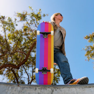 Skateboard Rayures arc-en-ciel