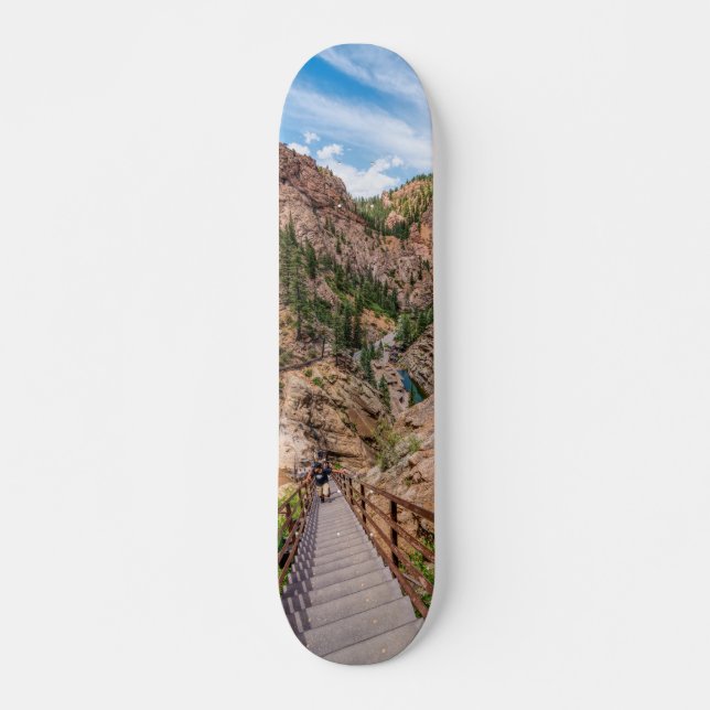 Skateboard Regard sur Sept Chutes Stairs Skate (Devant)