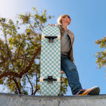 Skateboard Retro 90s Turquoise À damiers Motif Checkerboard<br><div class="desc">Tableau de bord Turquoise À damiers Motif Retro 90s</div>