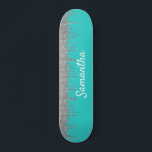Skateboard Robin's Oeuf Blue Silver Parties scintillant Drive<br><div class="desc">Cette conception peut être personnalisée en choisissant l'option personnaliser pour ajouter du texte ou apporter d'autres modifications. Si ce produit a la possibilité de transférer la conception à un autre article, s'il vous plaît assurez-vous d'ajuster la conception pour s'adapter si nécessaire. Contactez-moi à colorflowcreations@gmail.com si vous souhaitez avoir cette conception...</div>