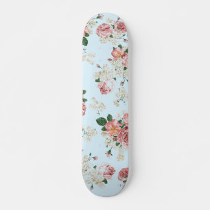 Skateboard Rose et crème sur Floral Vintage bleu