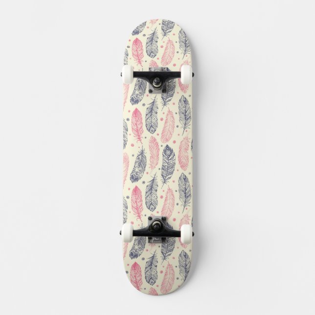 Skateboard Rose et motif ethnique pourpre de plume (Recto)